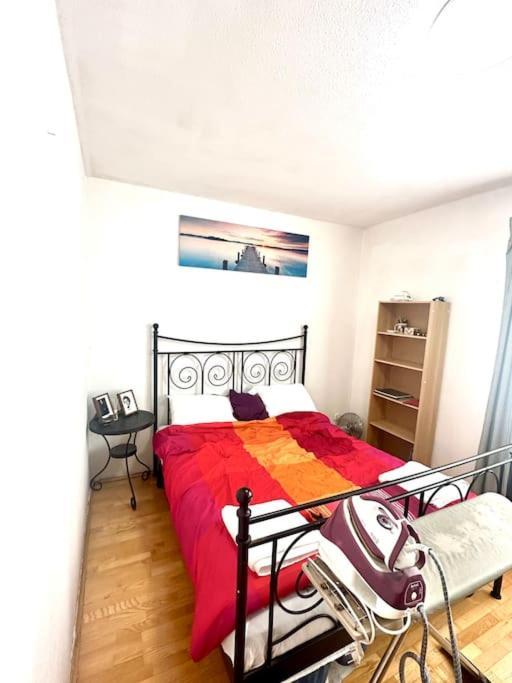 Apartment Your Friendly Host In *